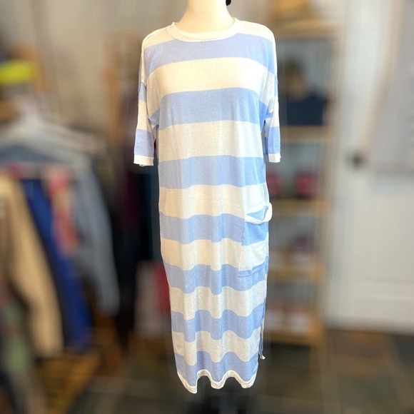 LUCKY YY ~ Powder Blue and White Striped Knit Dress/Cover Up ~ Size Large - Picture 1 of 8